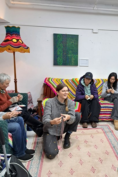 Hazel teaching a knitting workshop